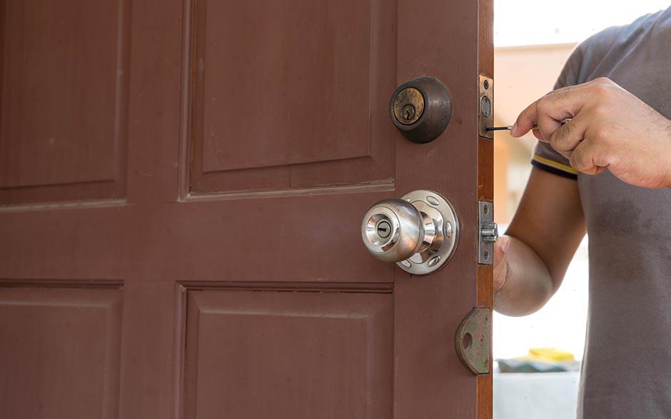 changer serrure porte Bois-le-Roi